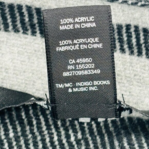 LOVE & LORE Variegated Stripe Wrap Poncho Soft Grey Heather O/S - Picture 7 of 9